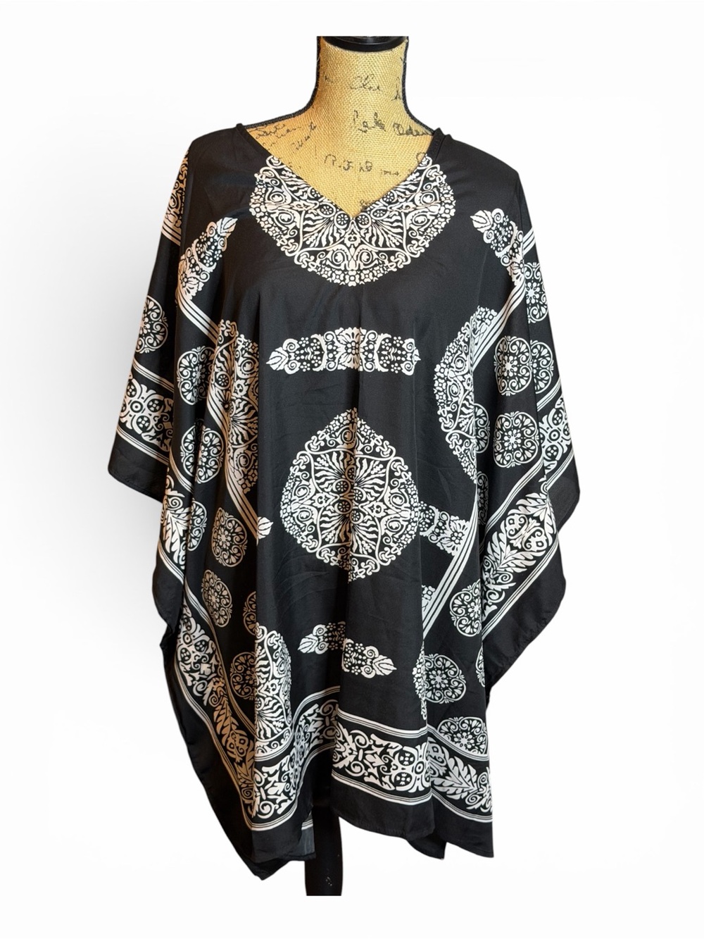 Black & White Printed Swim Coverup Tunic - Easy Beach Kaftan - Picture 4 of 7